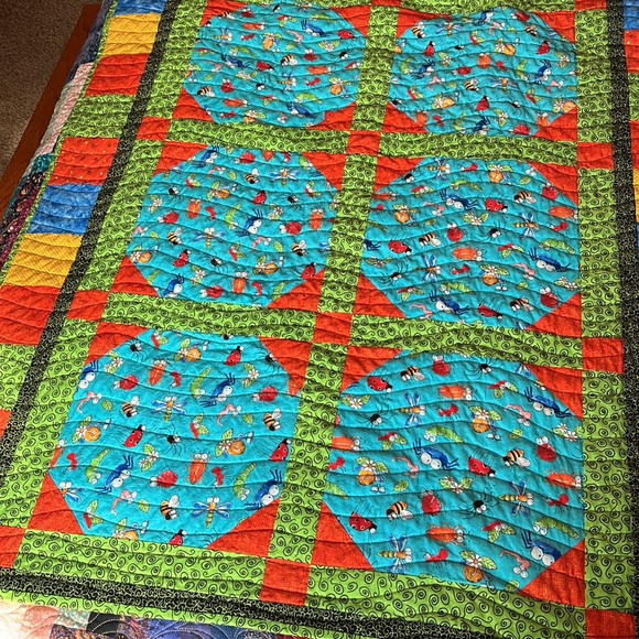 EUC Large Homemade Baby/Toddler/Child’s Quilt - Picture 2 of 6